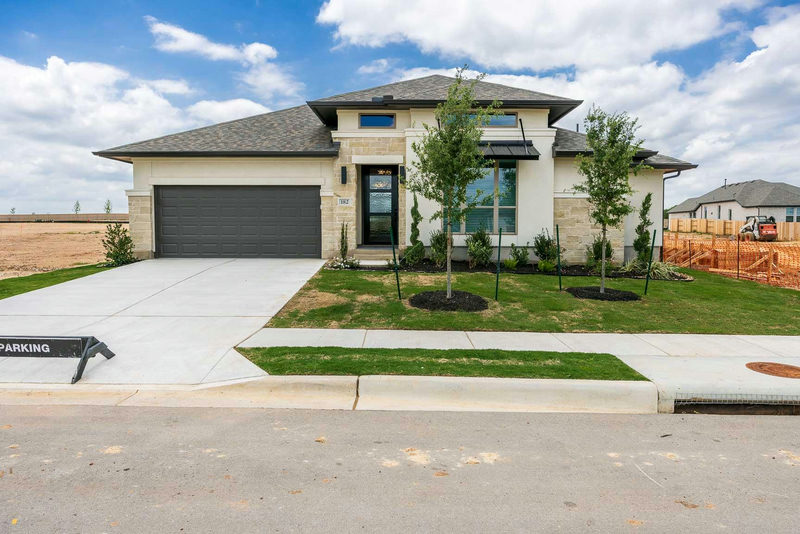 182 Kingswood Dr — exterior