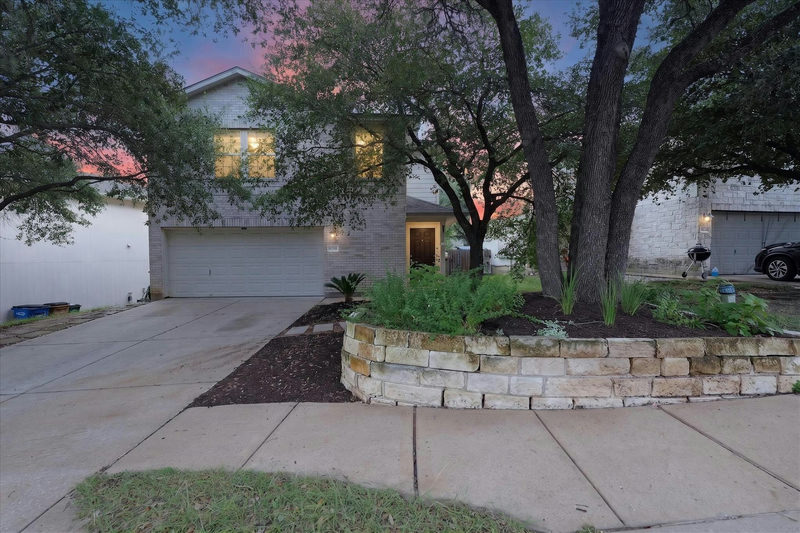8716 Davis Oaks Trl — exterior