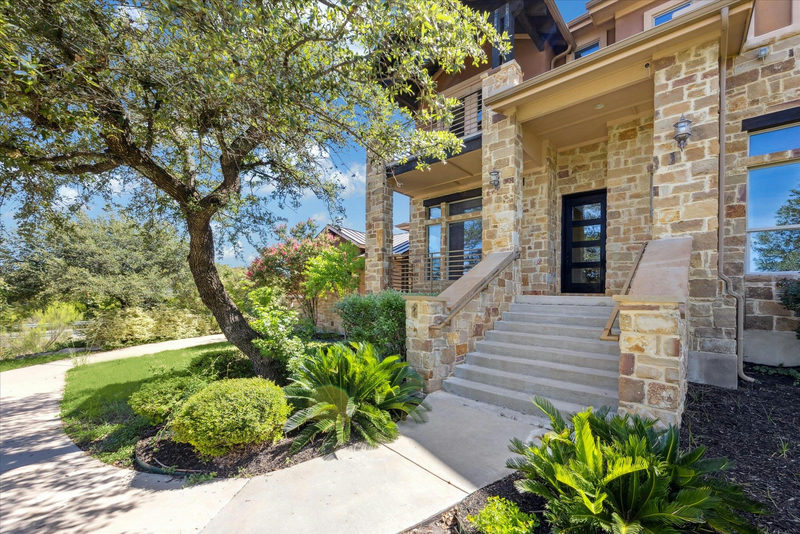 101 Stephanie Ln — exterior