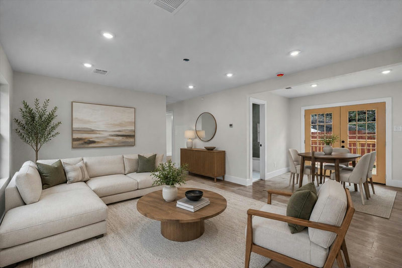 8801 Little Walnut Dr — exterior