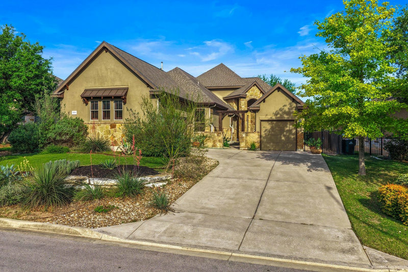 22204 Red Yucca Rd — exterior