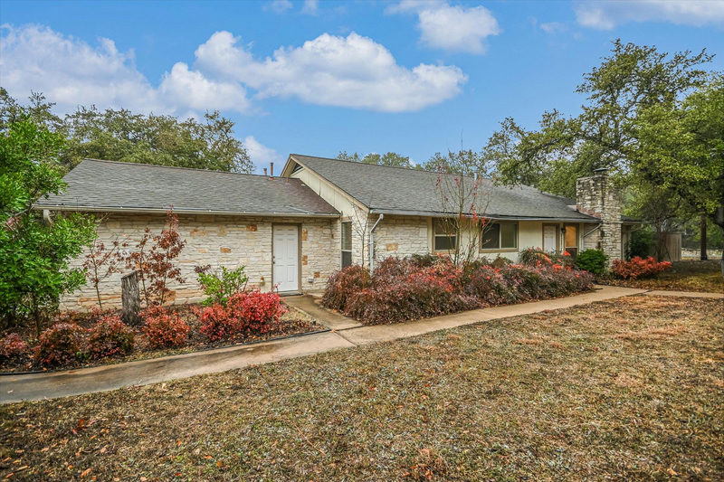 3207 Eanes Circle Cir — exterior