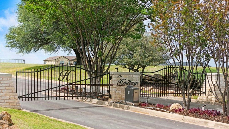 377 Heritage Loop — exterior