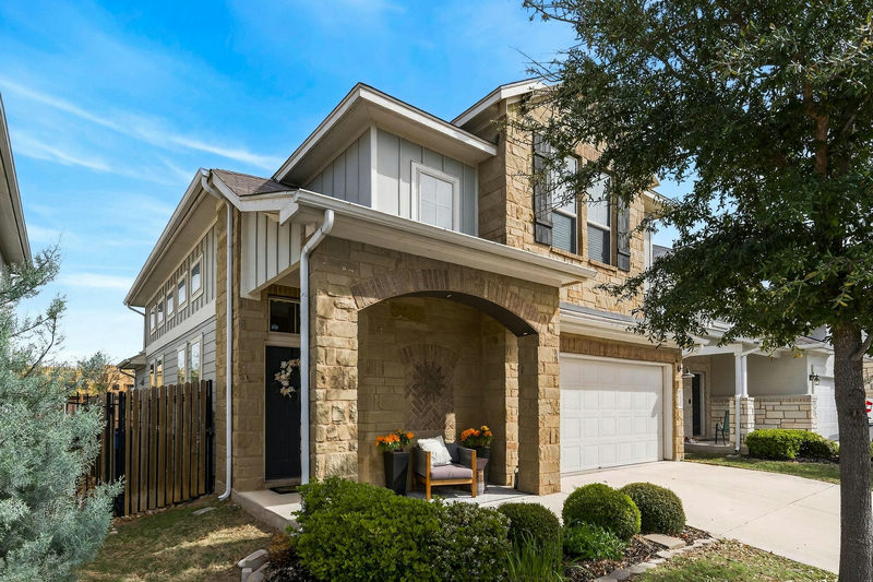 1318 Jenkins Bnd — exterior
