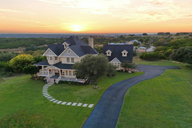 108 Big Sky — exterior