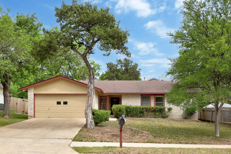 2110 Trede Dr — exterior