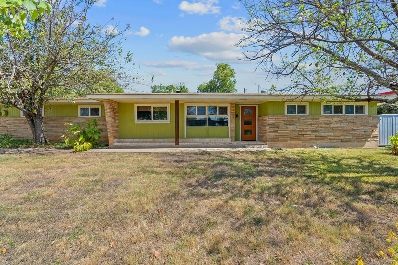 700 Corral Ln — exterior