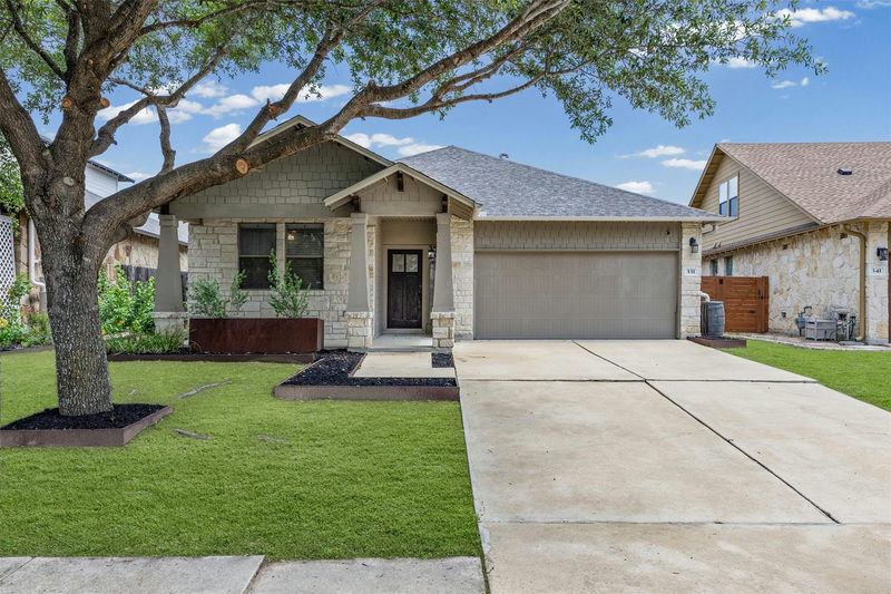 331 Rosemary Holw — exterior