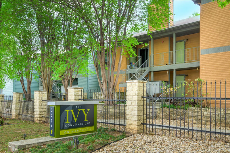 3204 Menchaca Rd #105 — exterior