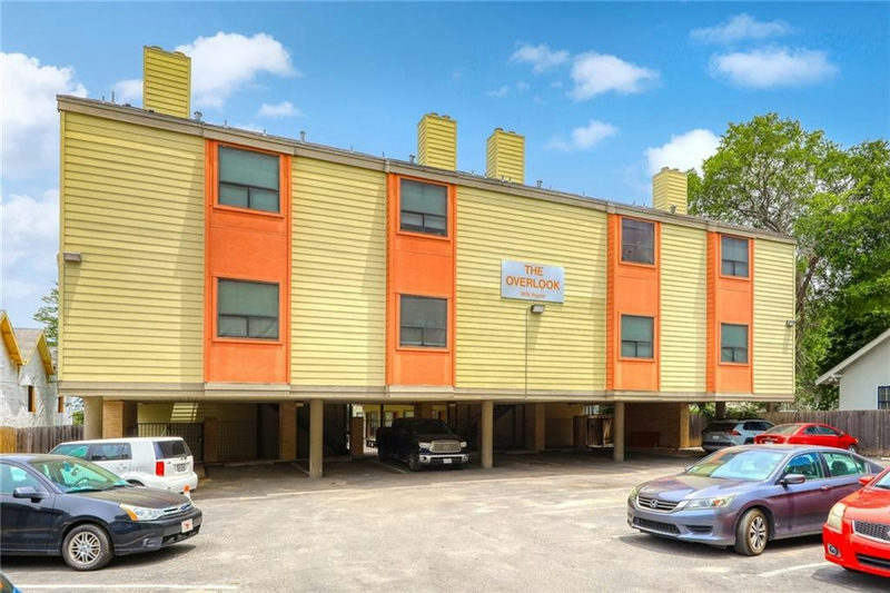 908 Poplar St #105 — exterior
