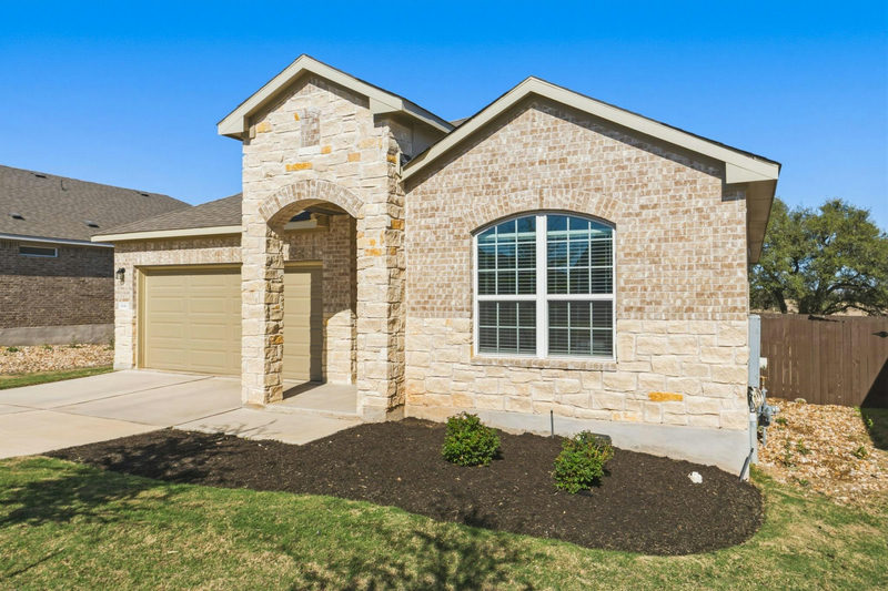 1640 Flying Horseshoe Bnd — exterior