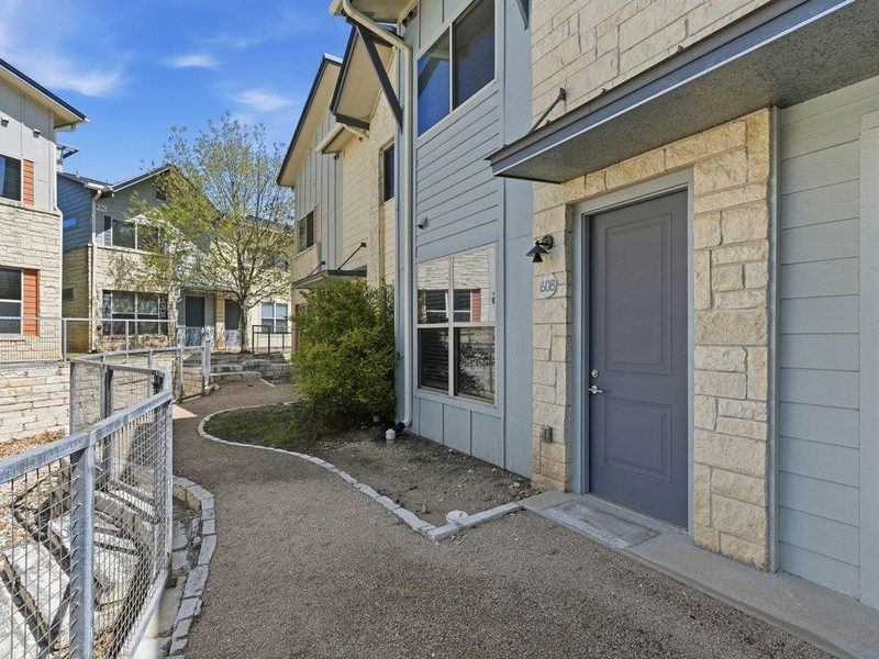 7805 Cooper Ln #608 — exterior