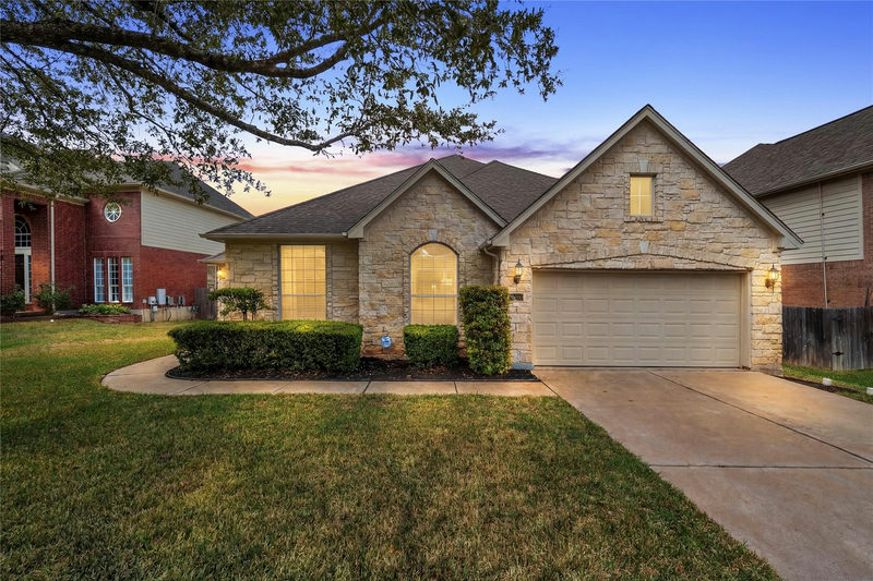 15016 Thatcher Dr — exterior