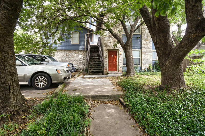3004 Speedway Ave #2 — exterior