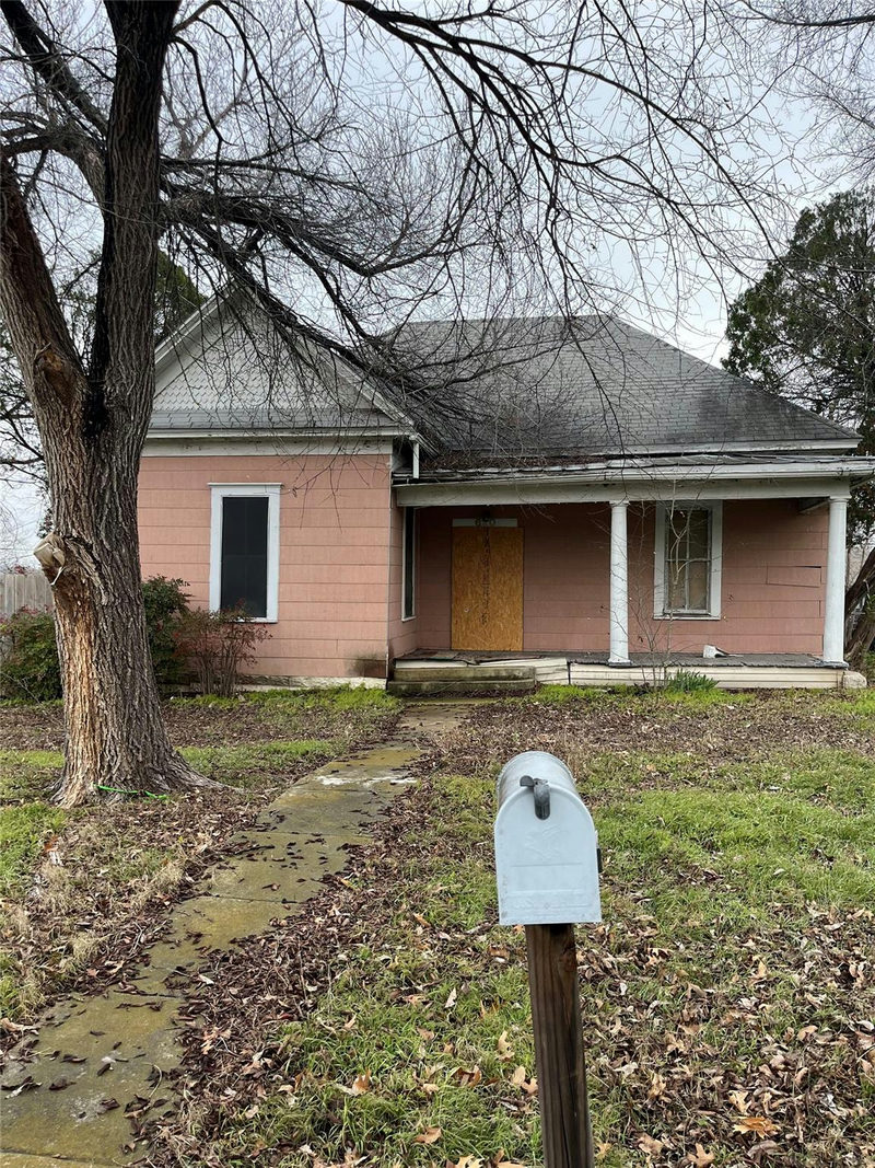 620 Washburn St — exterior