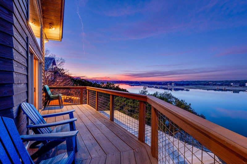 21008 W Lakeshore Dr — exterior