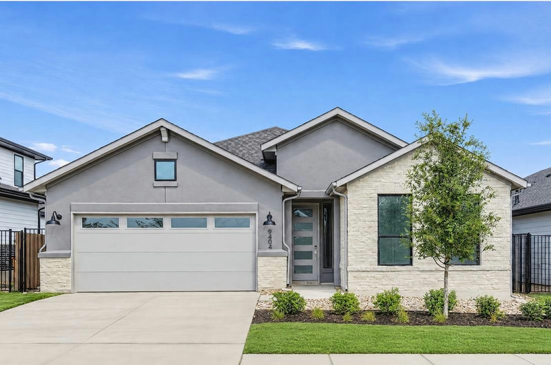 9404 Hamadryas Dr — exterior