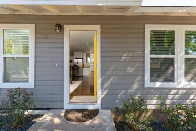 1183 Coleto St — exterior