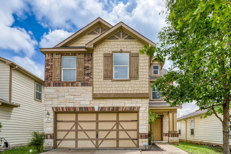11209 Drumellan St — exterior