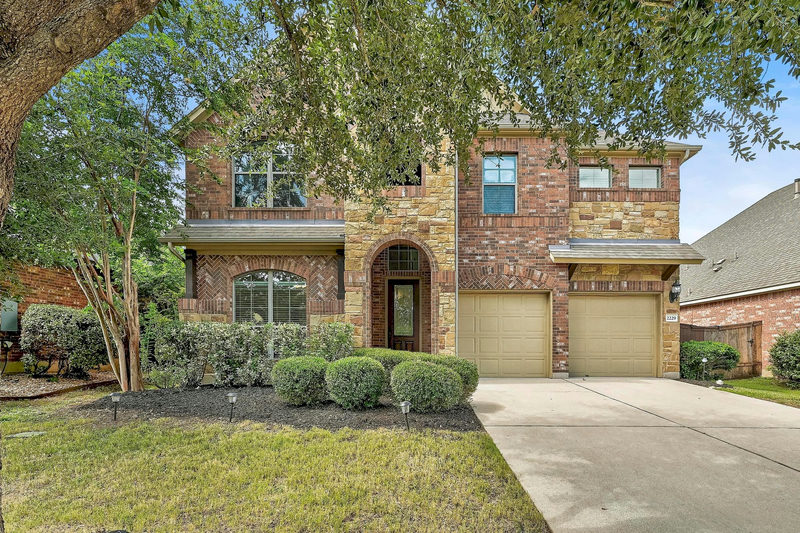 2229 Turtle Mountain Bnd — exterior