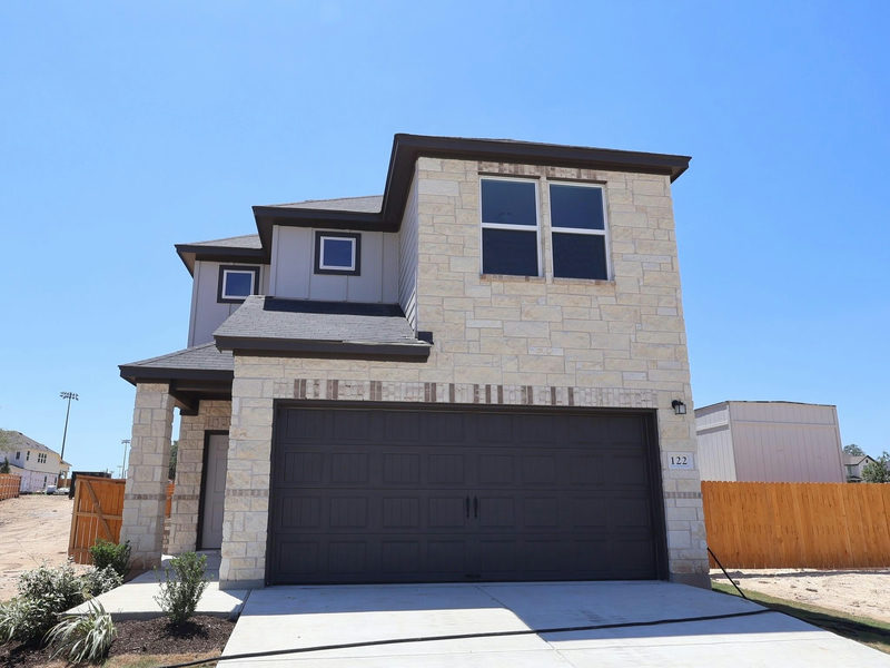 122 Heritage Forest Pkwy — exterior