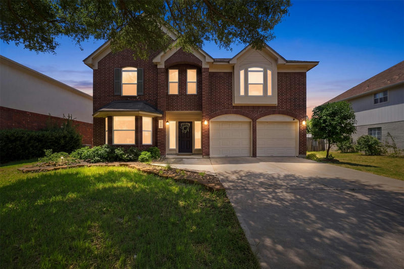 2605 Oakwood Glen Dr — exterior