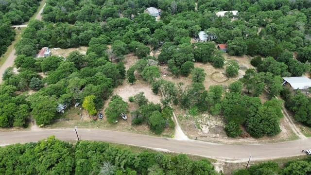 647 Hidden Oaks Dr — exterior