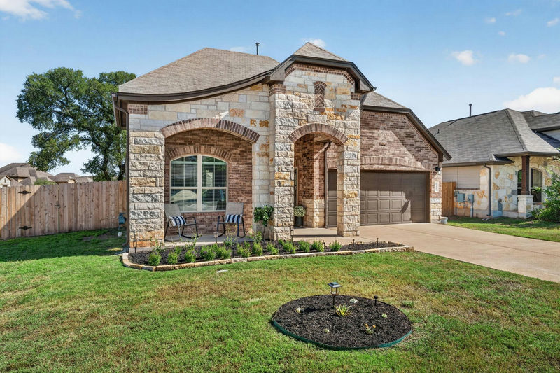 13201 Olivers Way — exterior