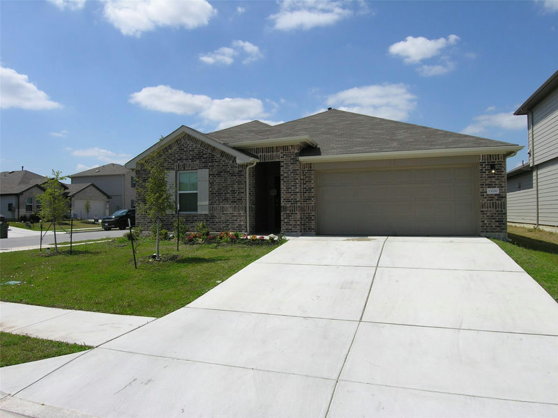 13700 Dismuke Dr — exterior