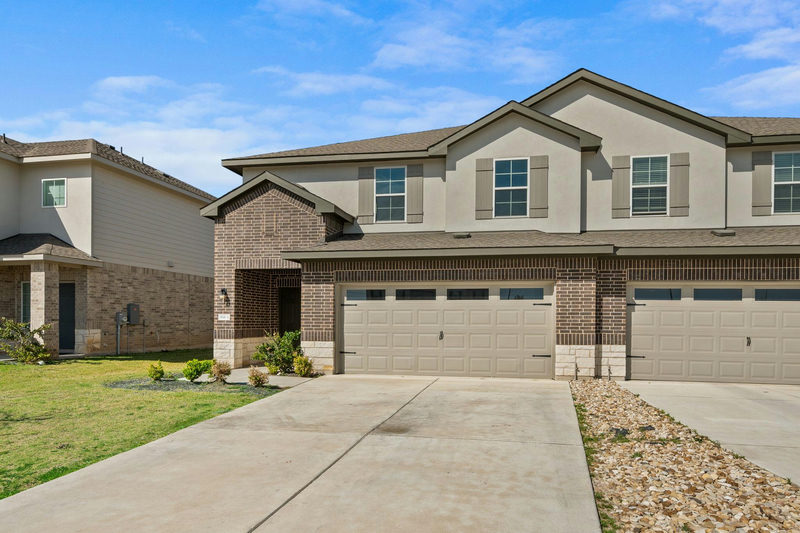 18616-A Cremello Dr — exterior