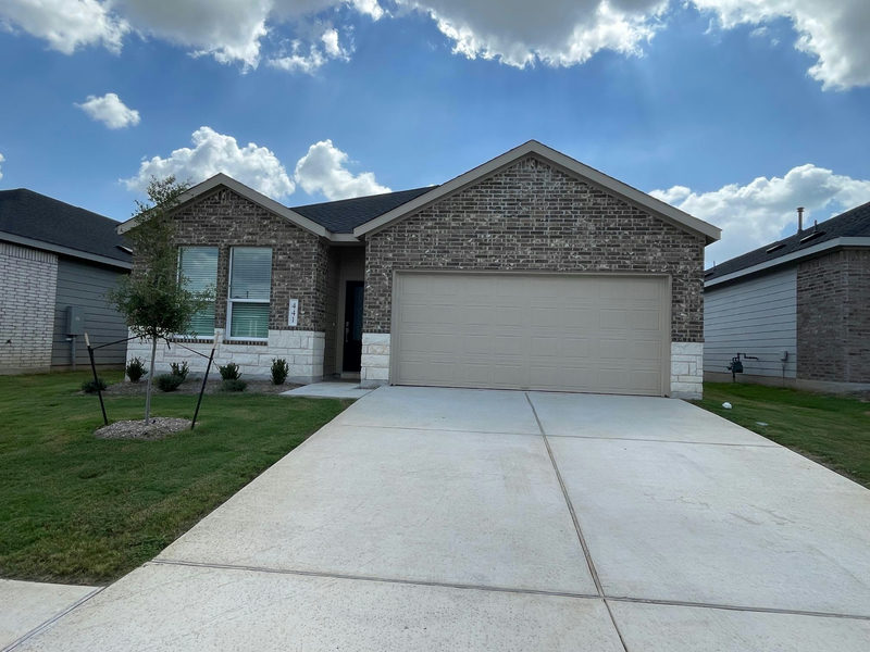441 Sormonne Loop — exterior