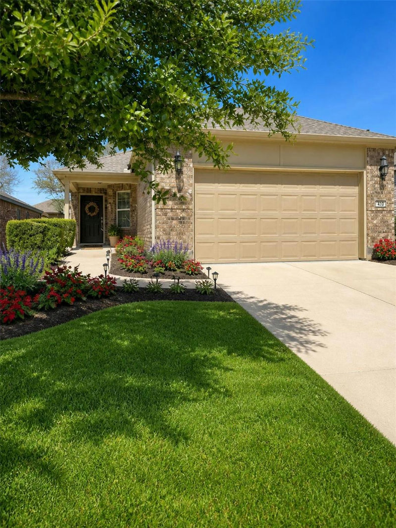 410 Holiday Creek Ln — exterior