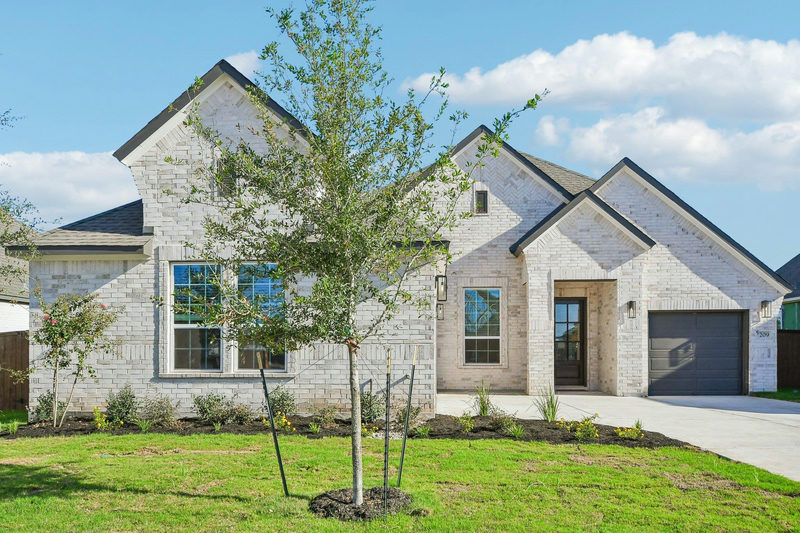 209 Firethorn Rd — exterior