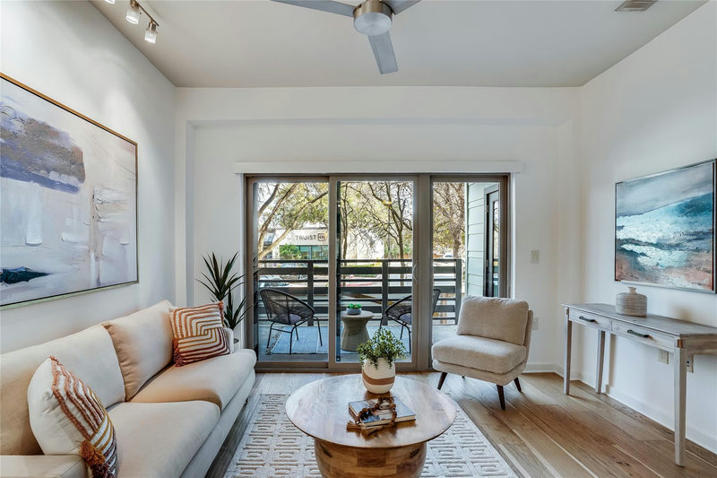 3600 S Lamar Blvd #115