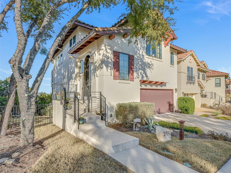 219 Honey Creek Ct #10 — exterior