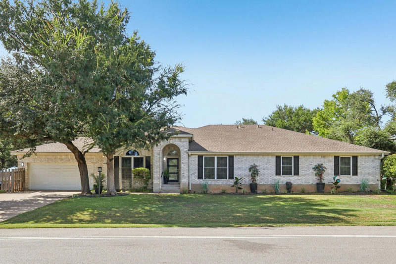 201 Sailmaster St — exterior
