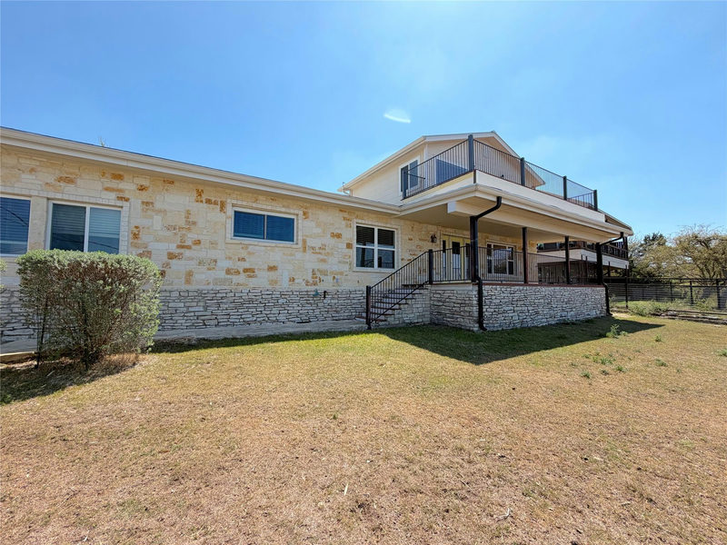 1210 Skyline Dr — exterior