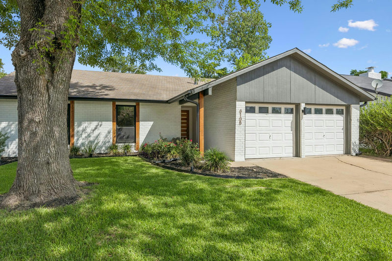 6108 Bridlington Cir — exterior