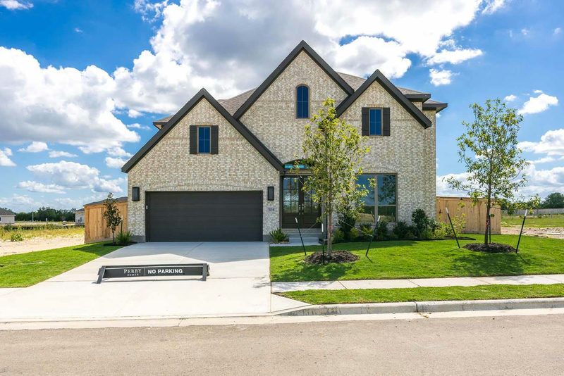 104 Snakeroot Trl — exterior
