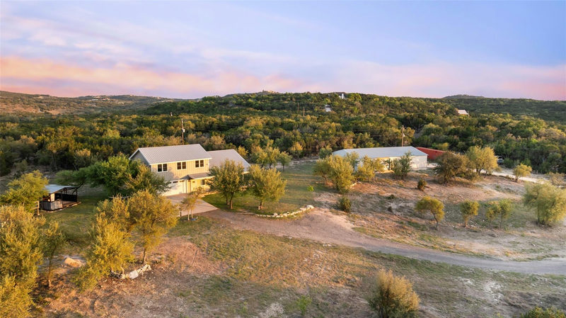 2025 Cripple Creek Stage Rd — exterior