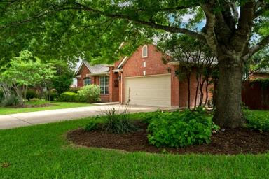 604 Belmont Dr — exterior