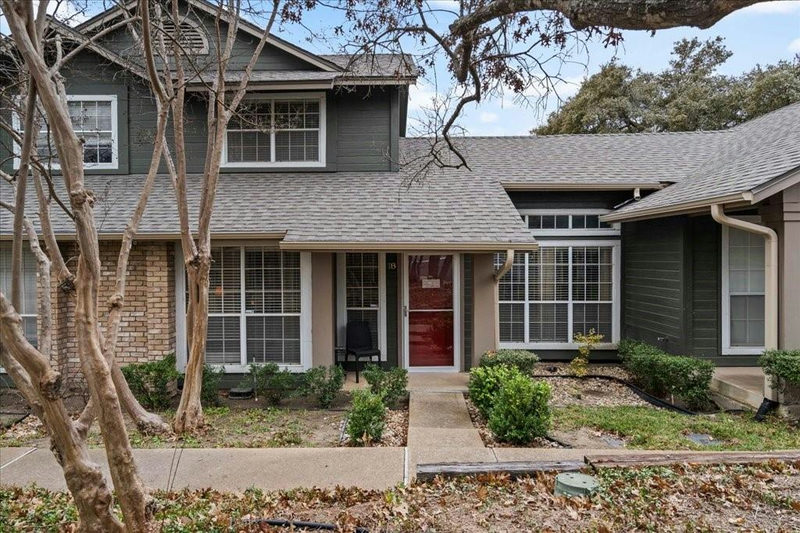 1015 E Yager Ln #18 — exterior