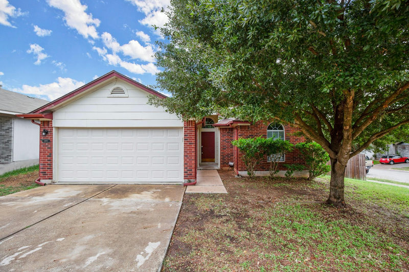 14901 Nuttall Dr — exterior