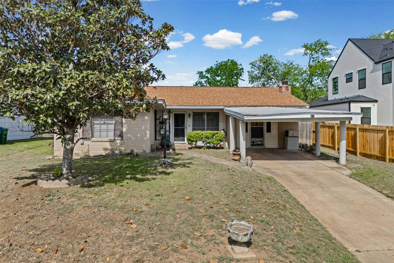 2510 Little John Ln — exterior