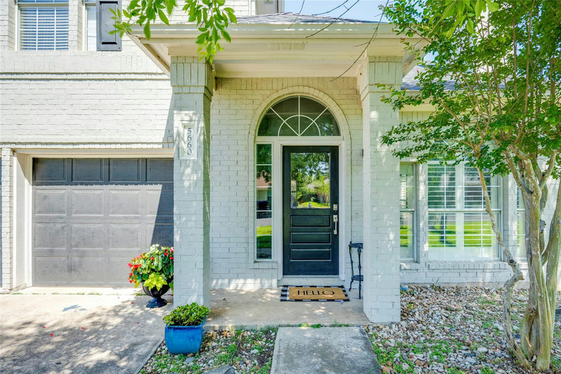 5660 Wagon Train Rd — exterior