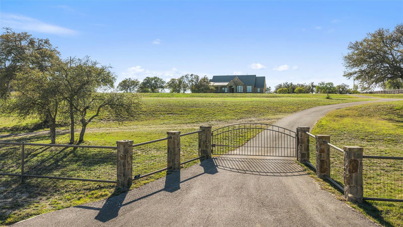 118 Landons Way — exterior