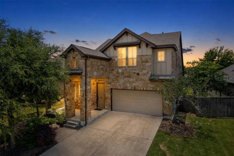 1008 Clearwing Cir
