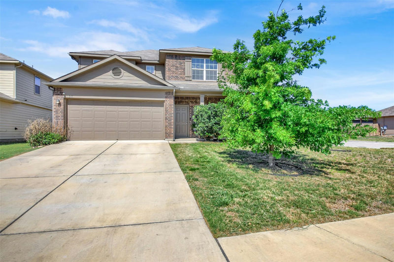 141 Hess Dr — exterior