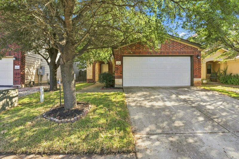 6736 Cornish Hen Ln — exterior