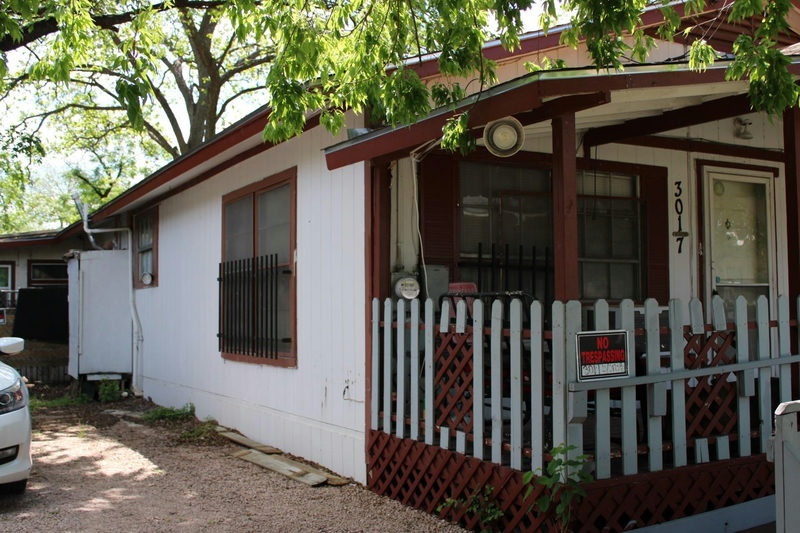 3017 Lyons Rd — exterior